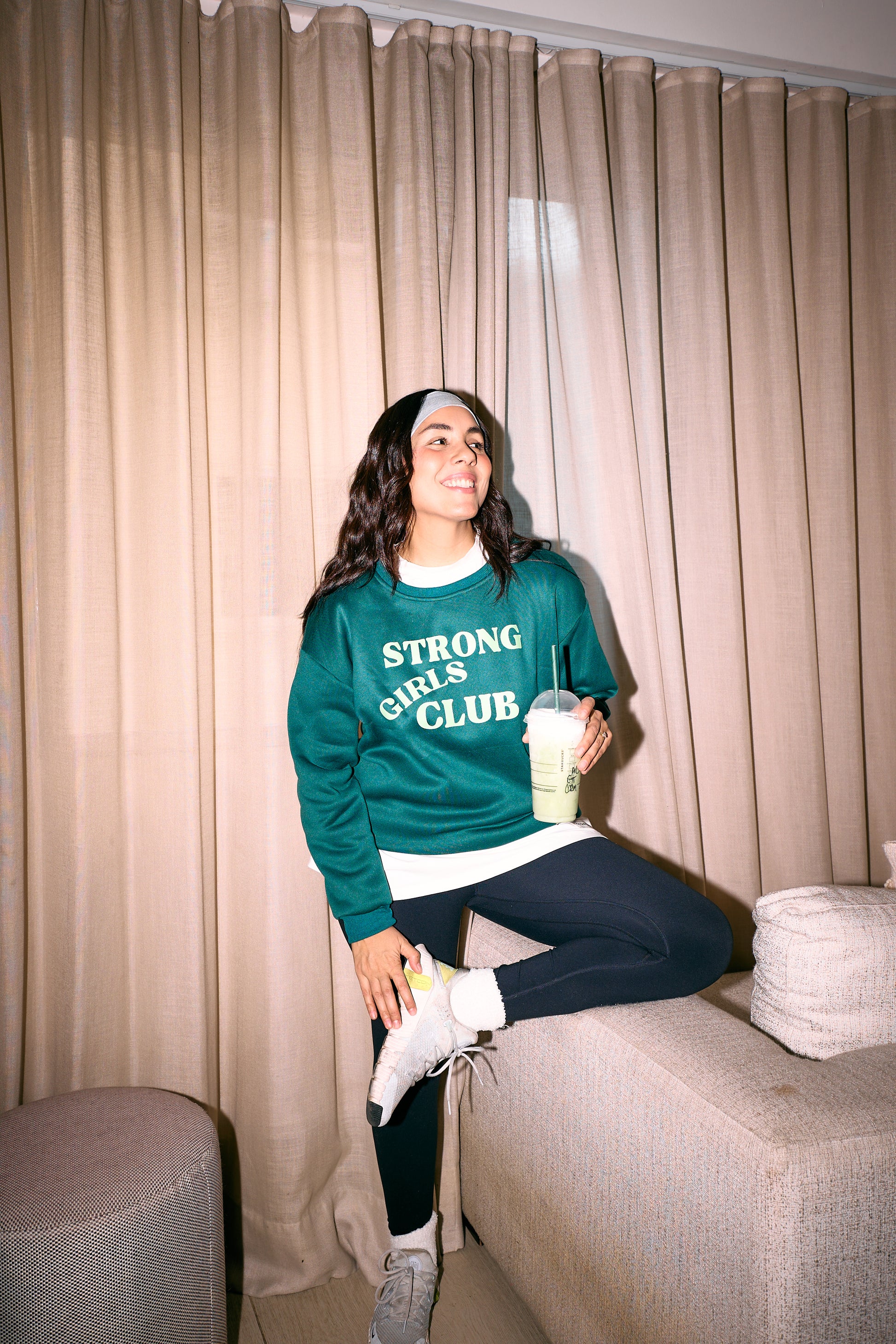 GREEN STRONG GIRLS