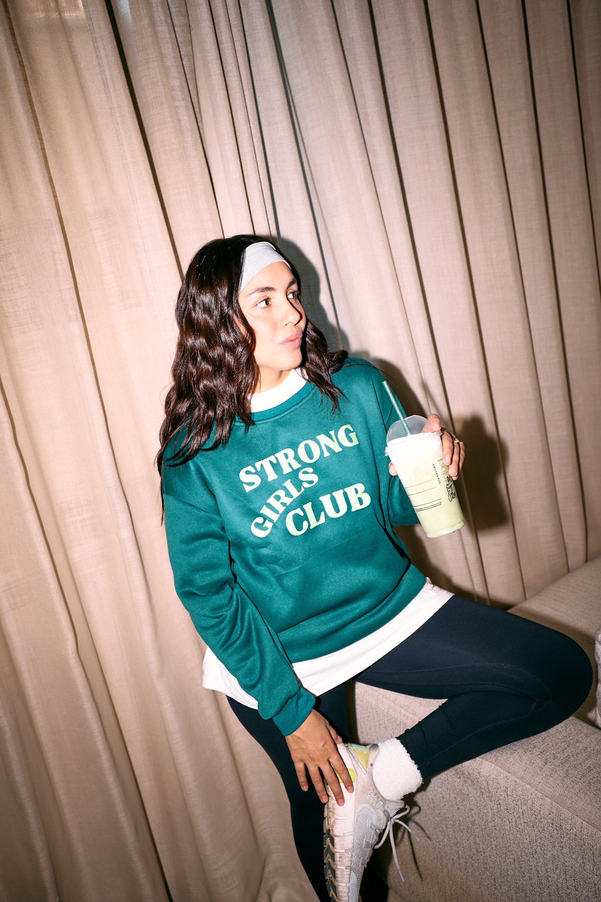 GREEN STRONG GIRLS